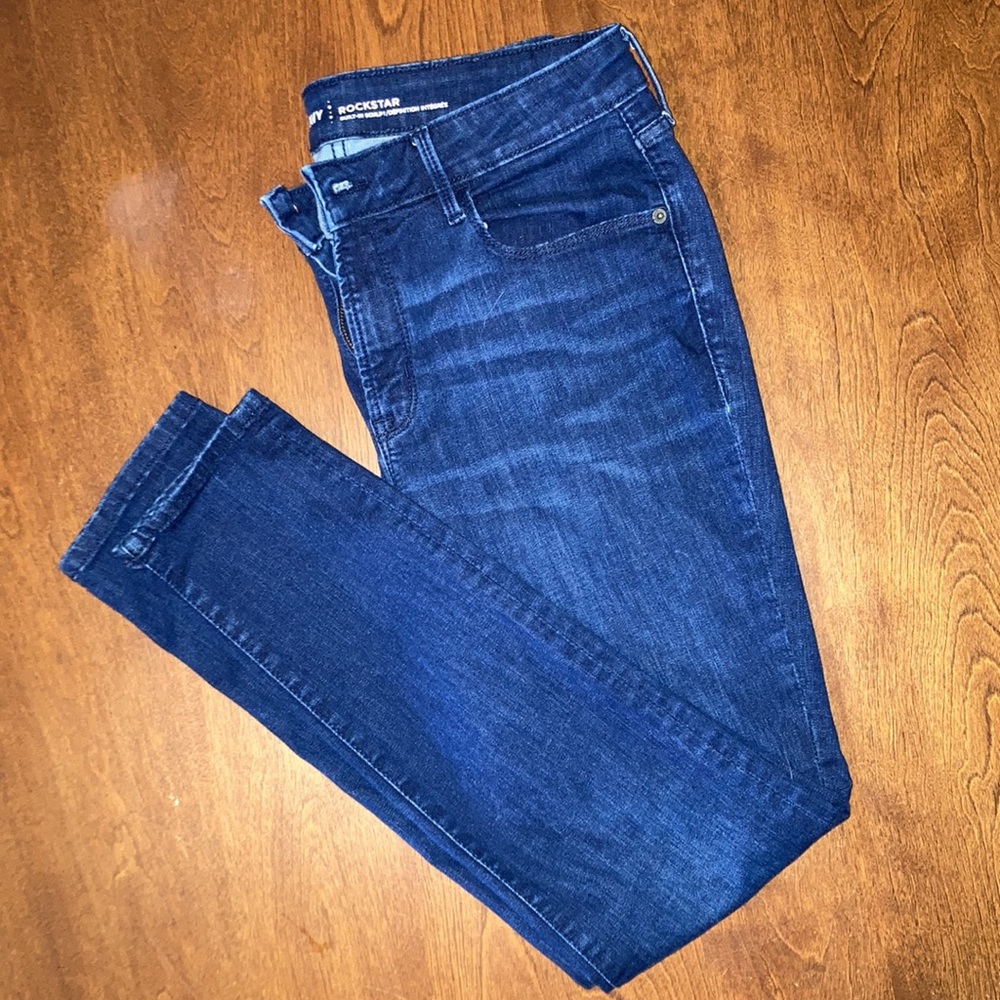 Old Navy Rockstar Built in Sculpt Skinny Jeans